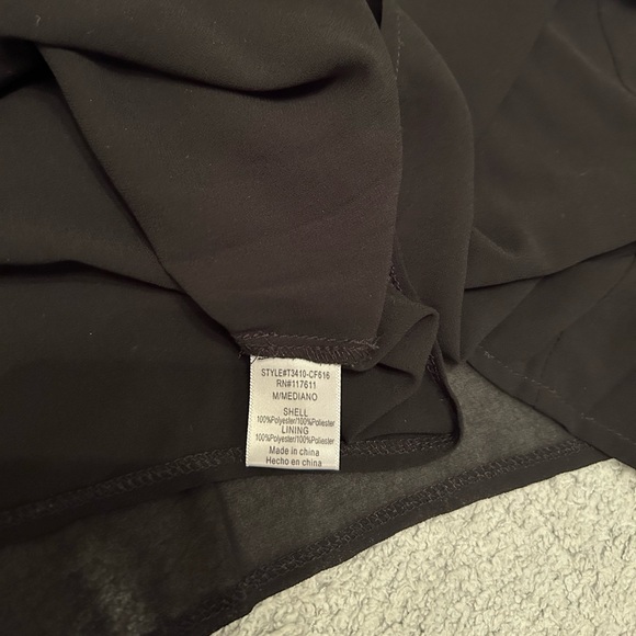 Potter’s Pot Sleeveless blouse - Picture 3 of 5